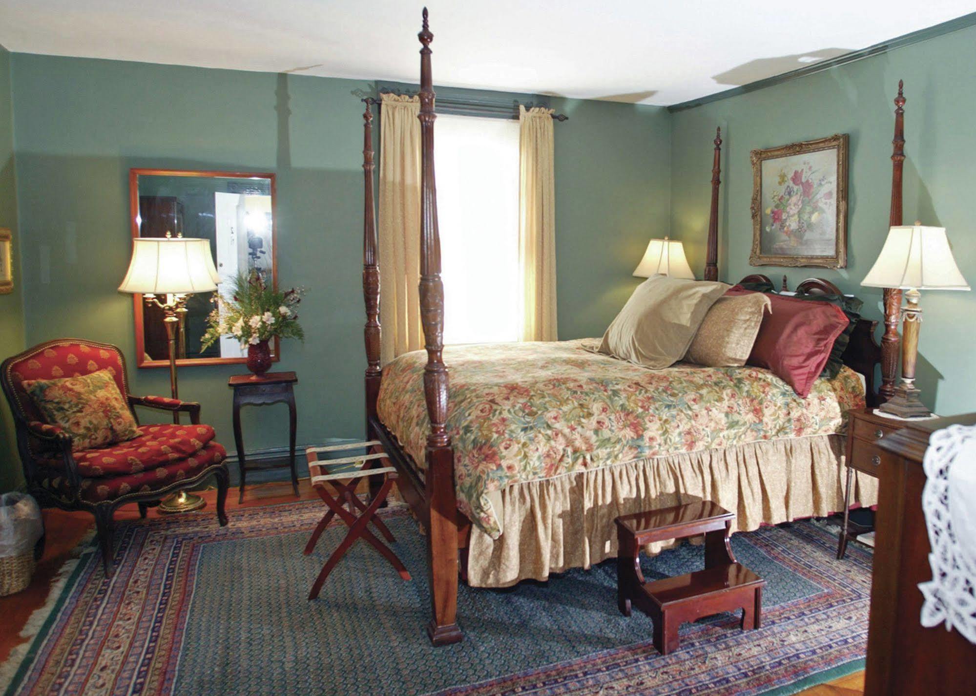 The Martin Bed & Breakfast Nantucket Exterior photo