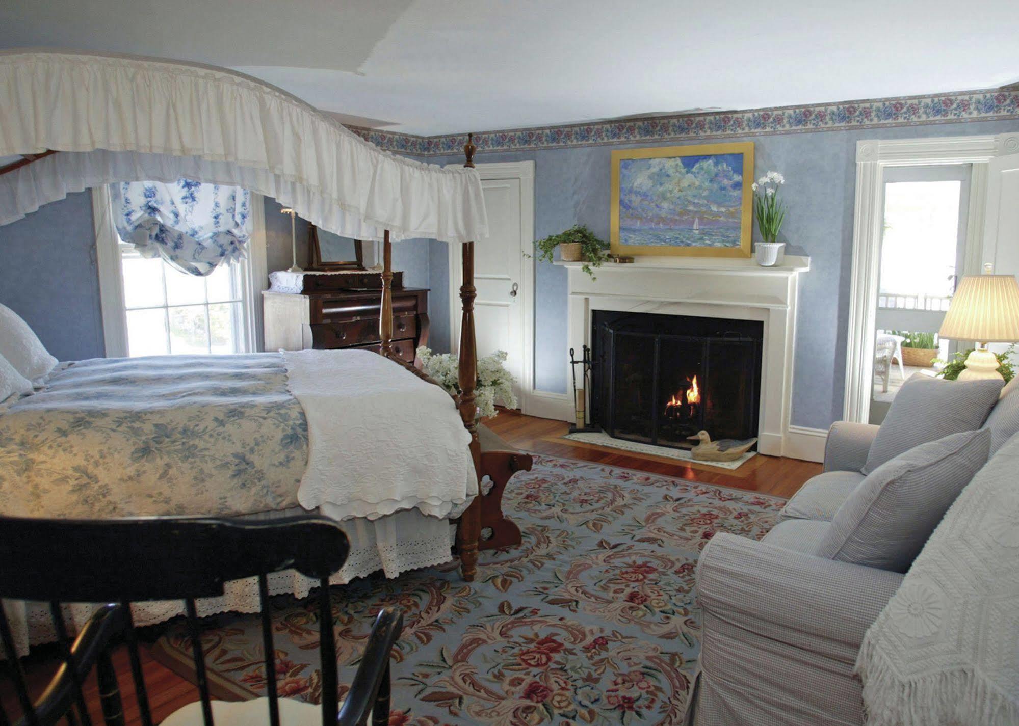 The Martin Bed & Breakfast Nantucket Exterior photo